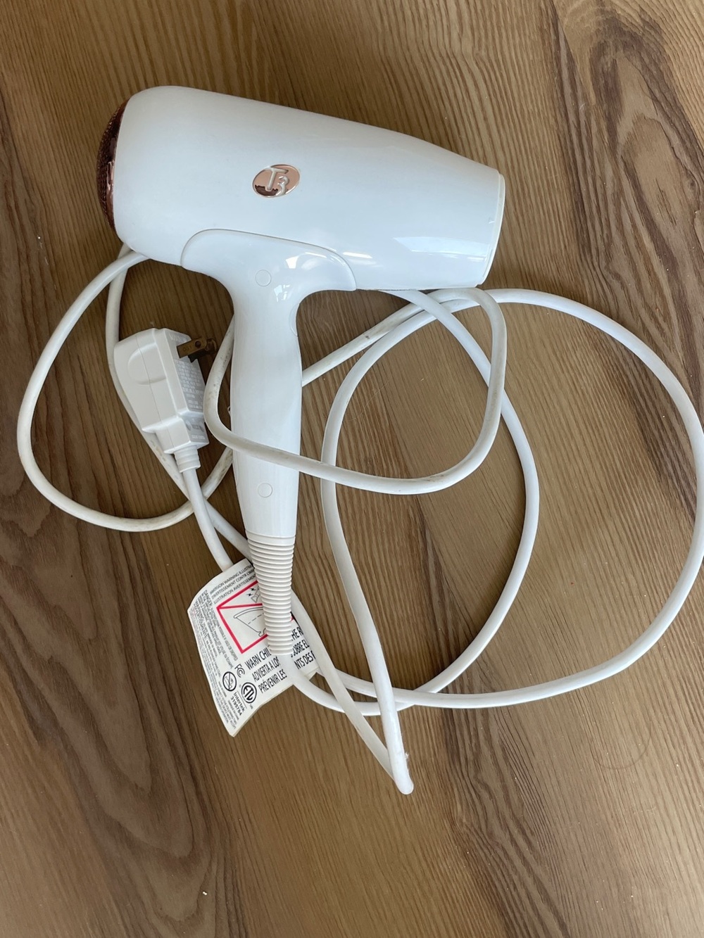 T3 hair dryer + Ceramic-Coated Brush